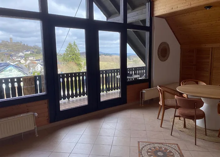 1927apartments Mit Blick Auf Nuerburgring Nordschleife Und Fusslaeufig Zum Gp-fahrerlage Aparthotel